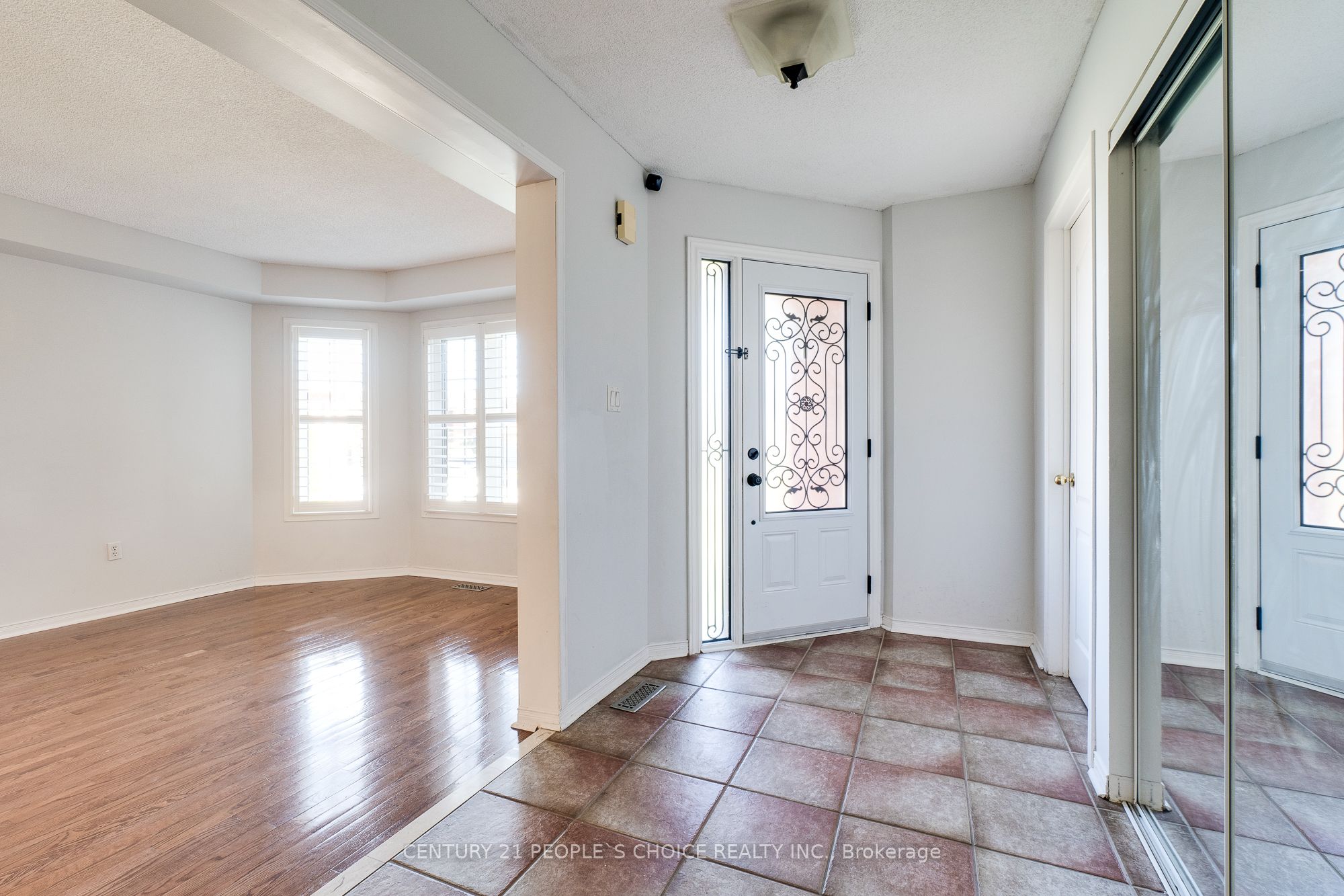 3841 Periwinkle Crescent