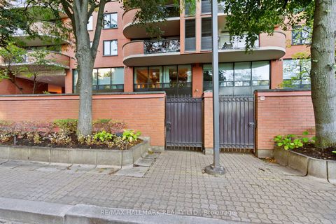 Photo of 260 Heath Street W #TH 15, Toronto, ON M5P 3L6 (MLS # C12463929)