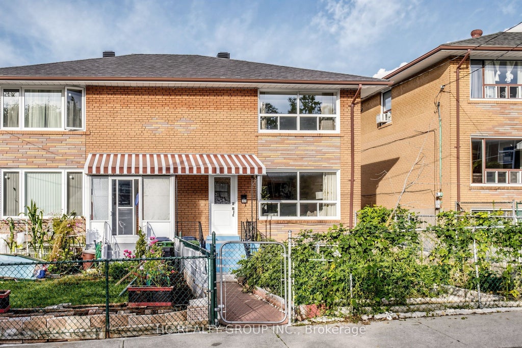 Photo of 362 Highfield Road, Toronto, ON M4L 2V6 (MLS # E13748360)