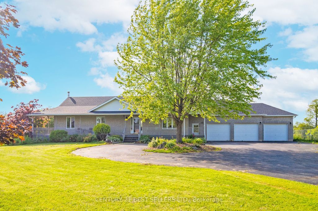 Photo of 14 Pioneer Ridge Court, Essa, ON L0L 1N0 (MLS # N12613812)