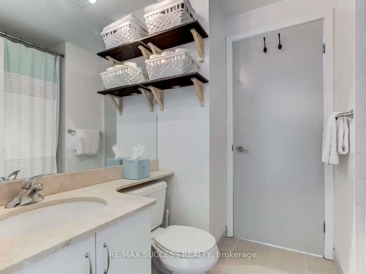 215 Fort York Boulevard 3211