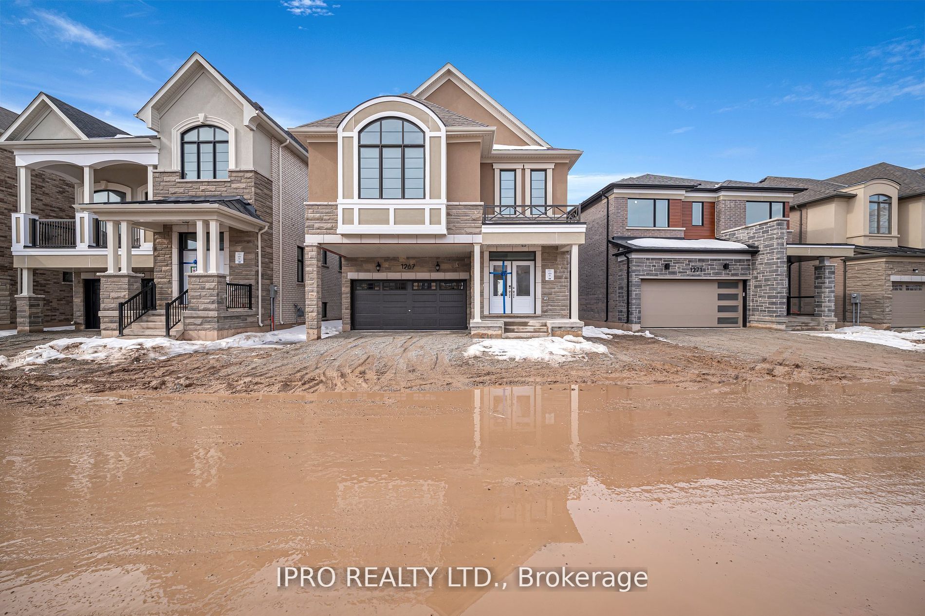 1267 Temperance Crescent