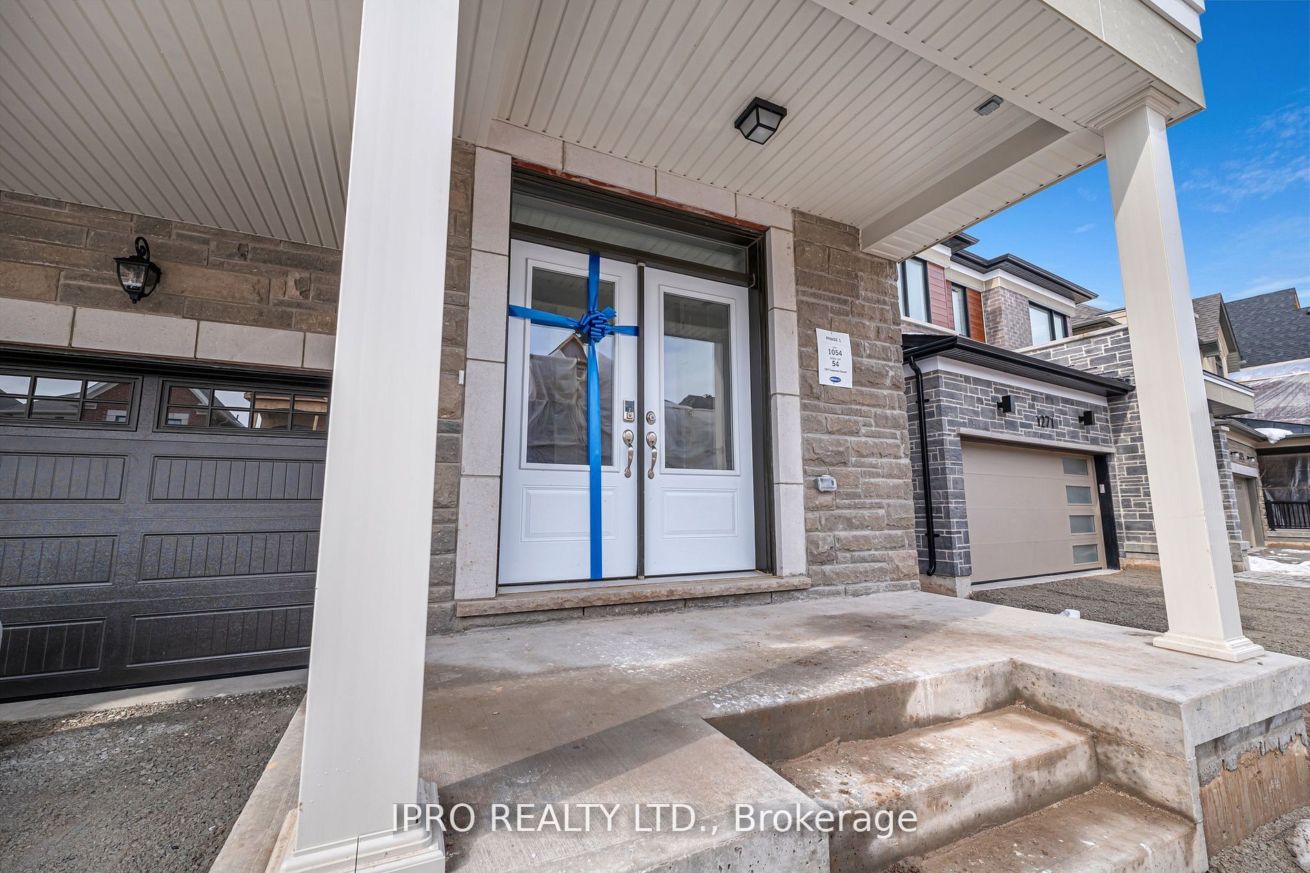 1267 Temperance Crescent