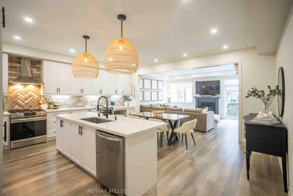 Photo of 95 Wesmina Avenue, Whitchurch-Stouffville, ON L4A 4W5 (MLS # N13111196)