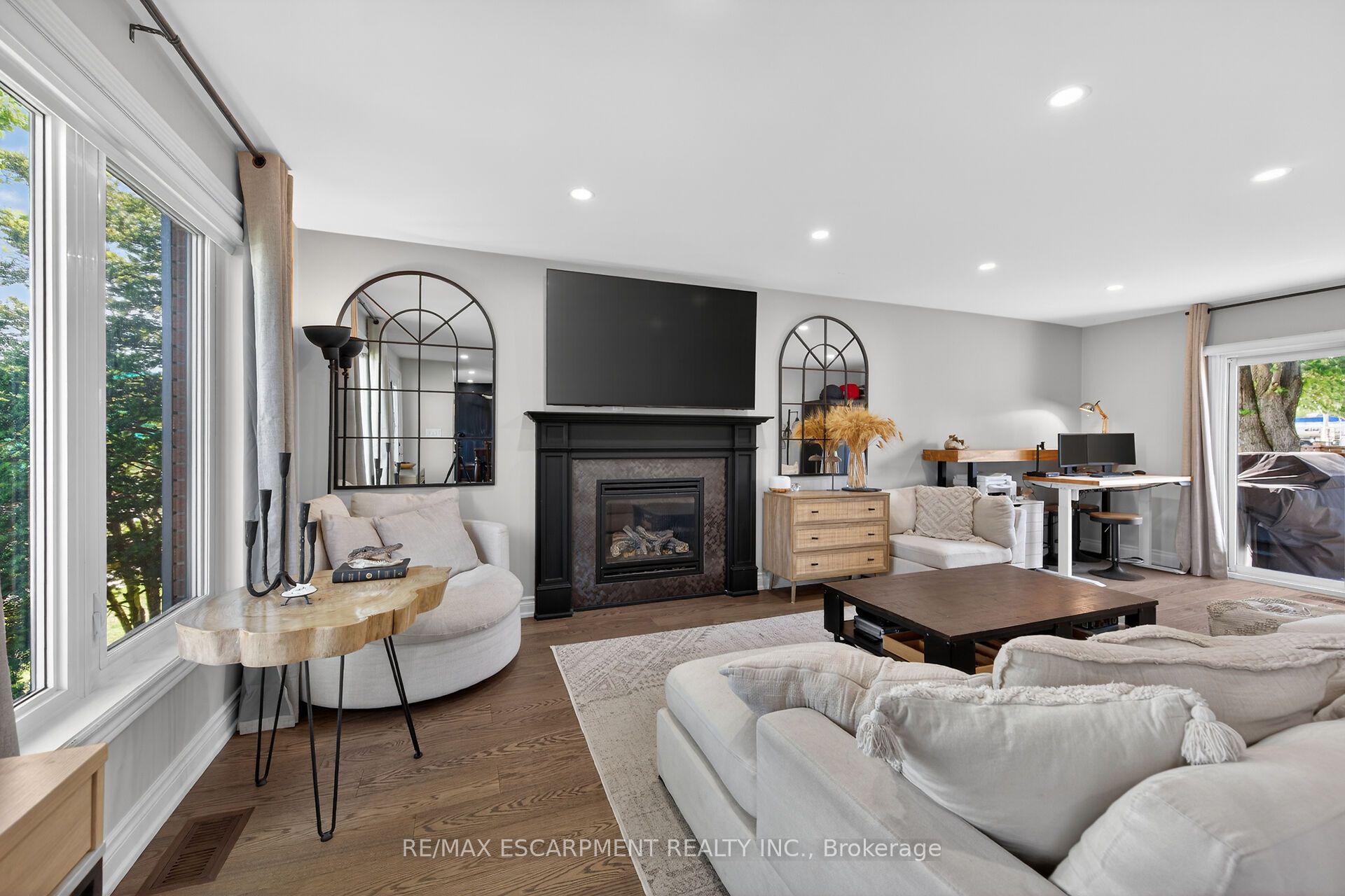 1 Sandringham Avenue