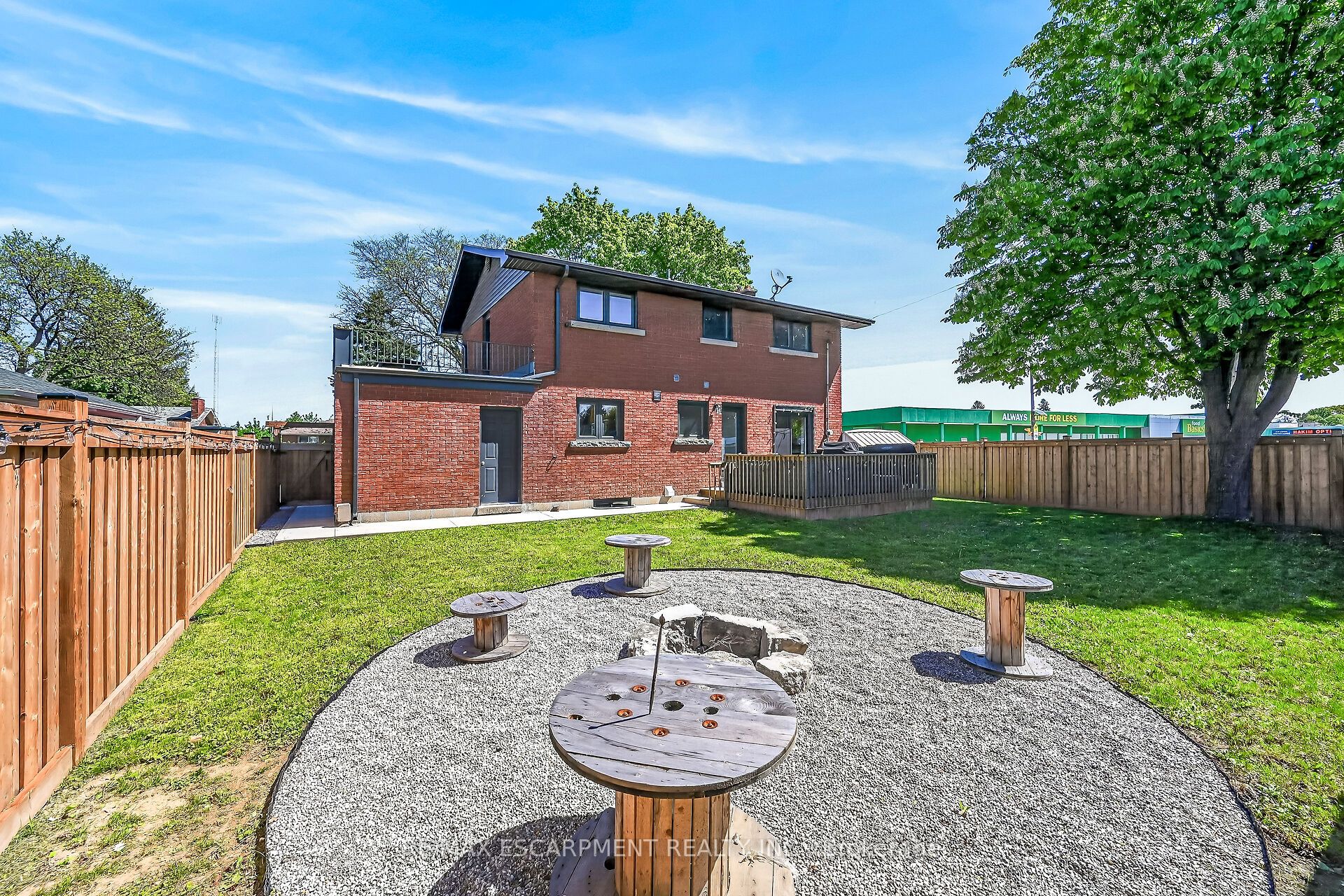 1 Sandringham Avenue
