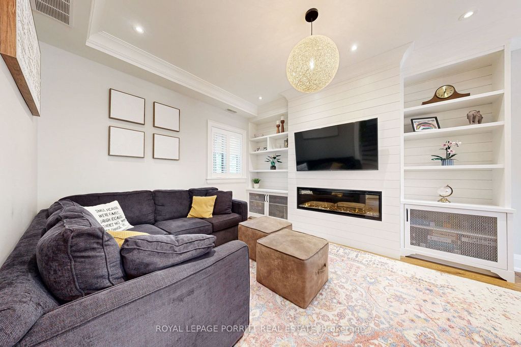 Photo of 10 Thirty First Street, Toronto, ON M8W 3E8 (MLS # W12433818)