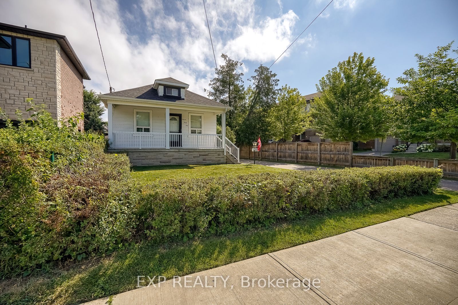 1141 Haig Boulevard