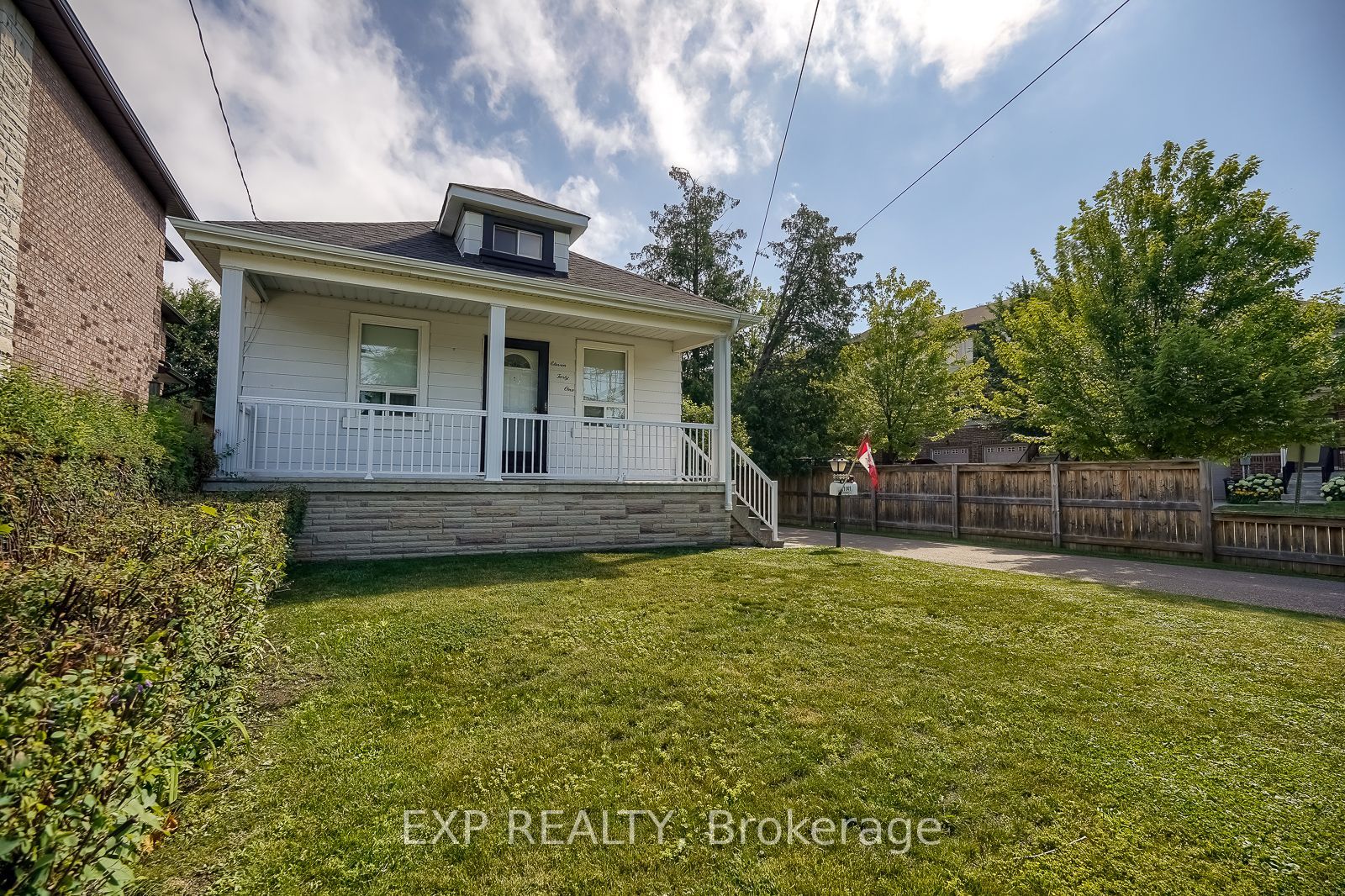 1141 Haig Boulevard