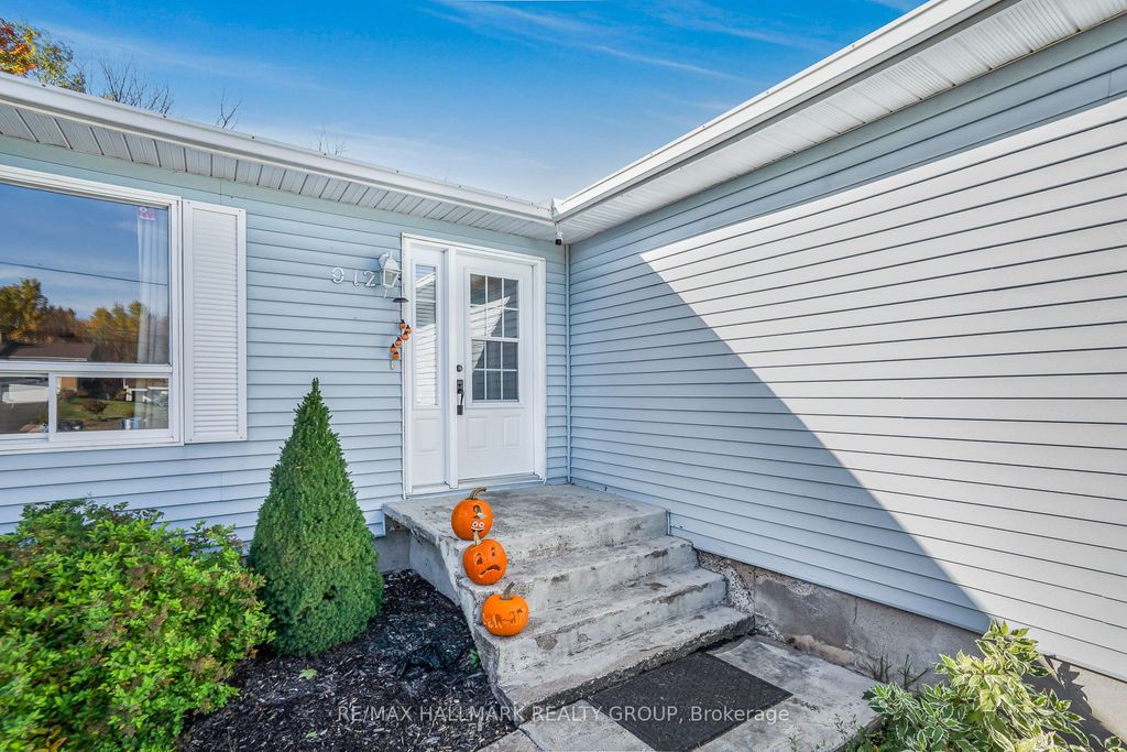 Photo of 912 E Pattee Road E, Champlain, ON K6A 2R2 (MLS # X12475154)