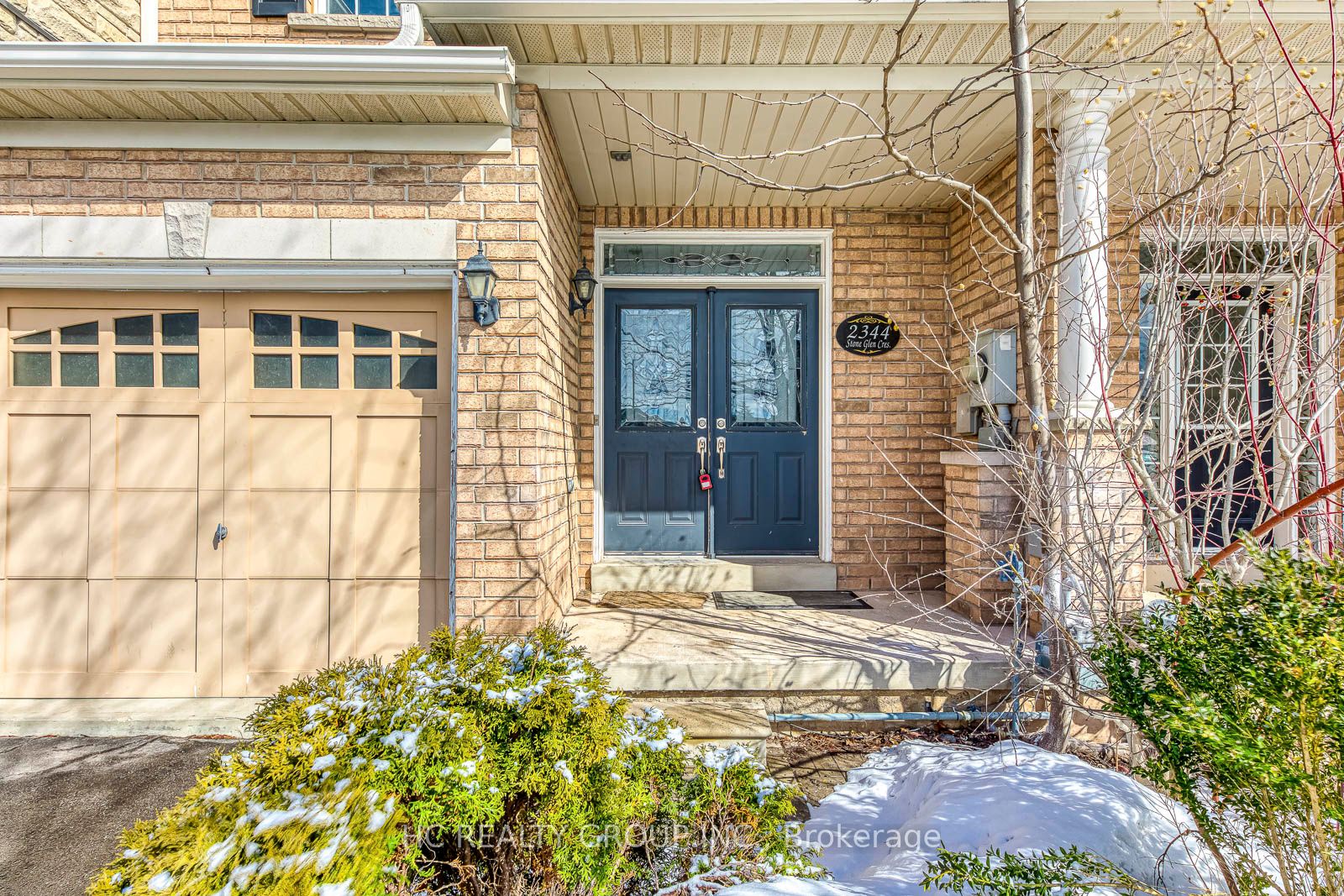 2344 Stone Glen Crescent