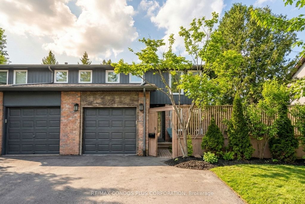 Photo of 6956 Cadiz Crescent, Mississauga, ON L5N 1Y4 (MLS # W12801722)