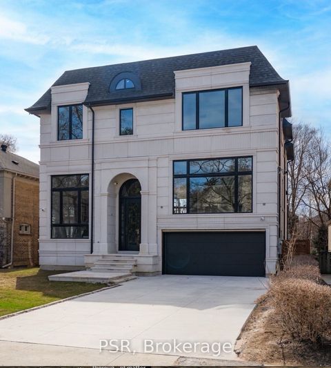 14 Glen Cedar Road Toronto ON M6C 3G1