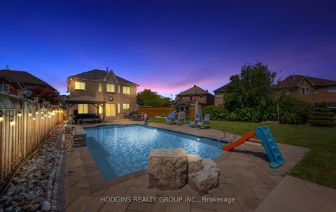 1376 Avon Drive Mississauga ON L5N 7Z3