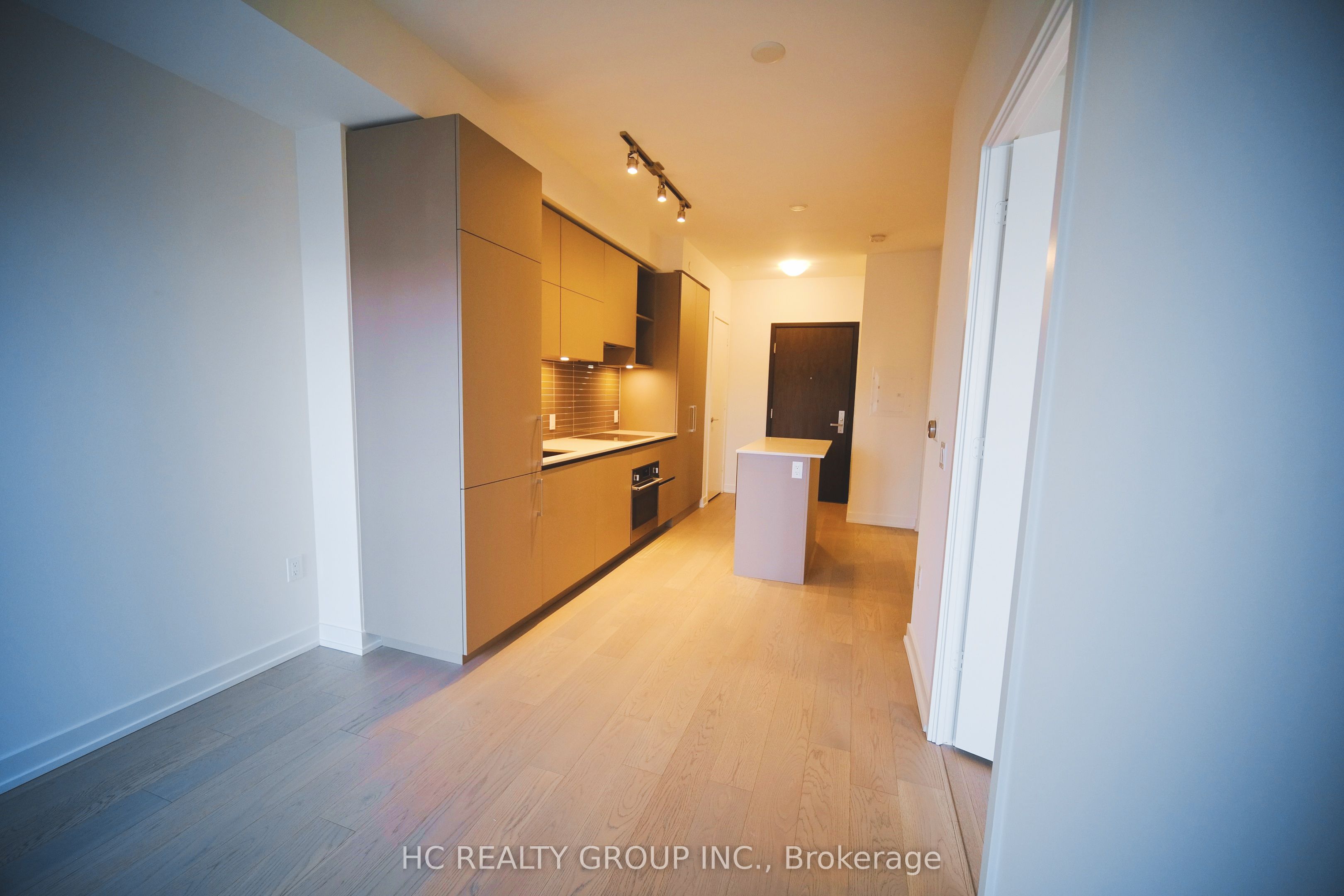 1 Yorkville Avenue 4512