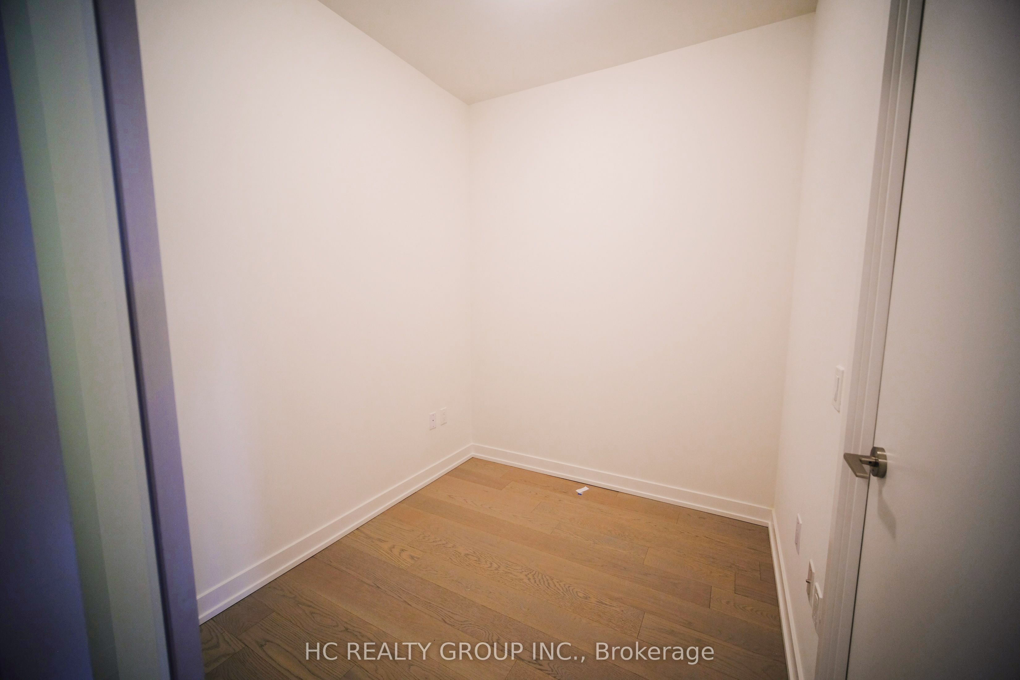 1 Yorkville Avenue 4512