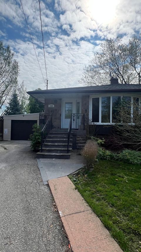 3465 Orion Crescent Mississauga ON L5C 2H7
