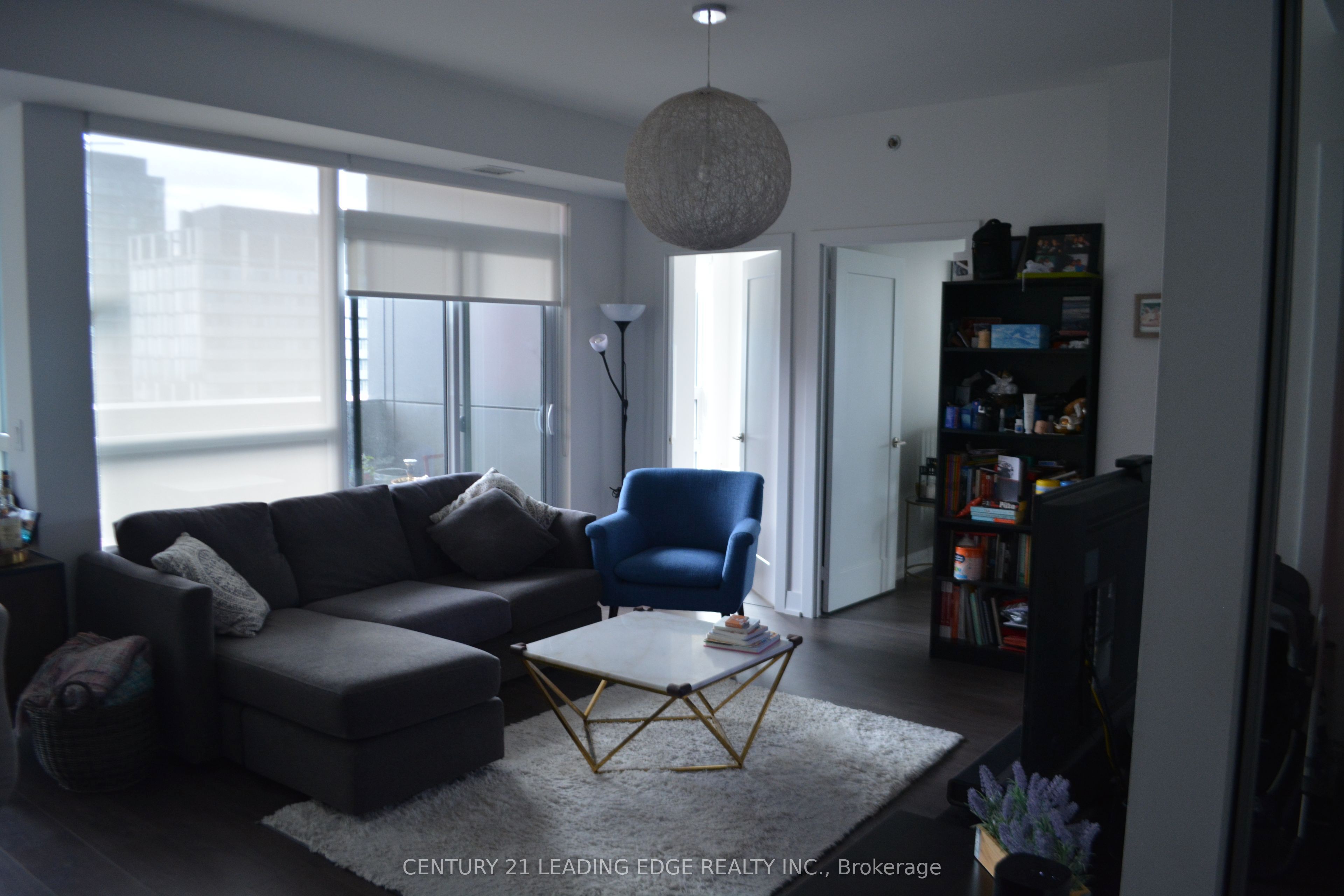 318 Richmond Street W 3806
