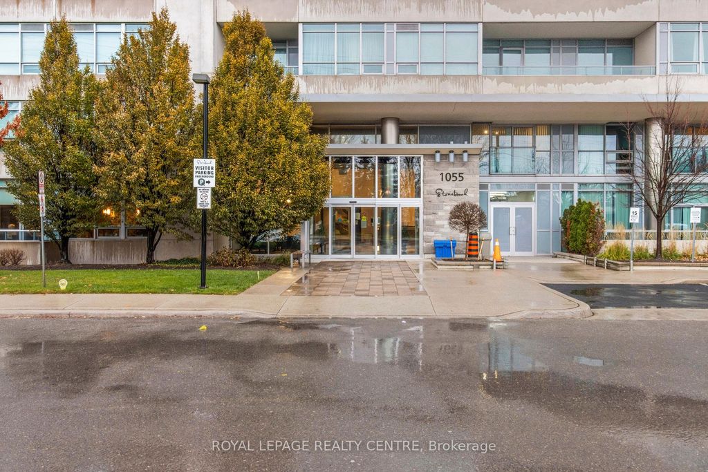 Photo of 1055 Southdown Road #1503, Mississauga, ON L5J 0A3 (MLS # W13167542)