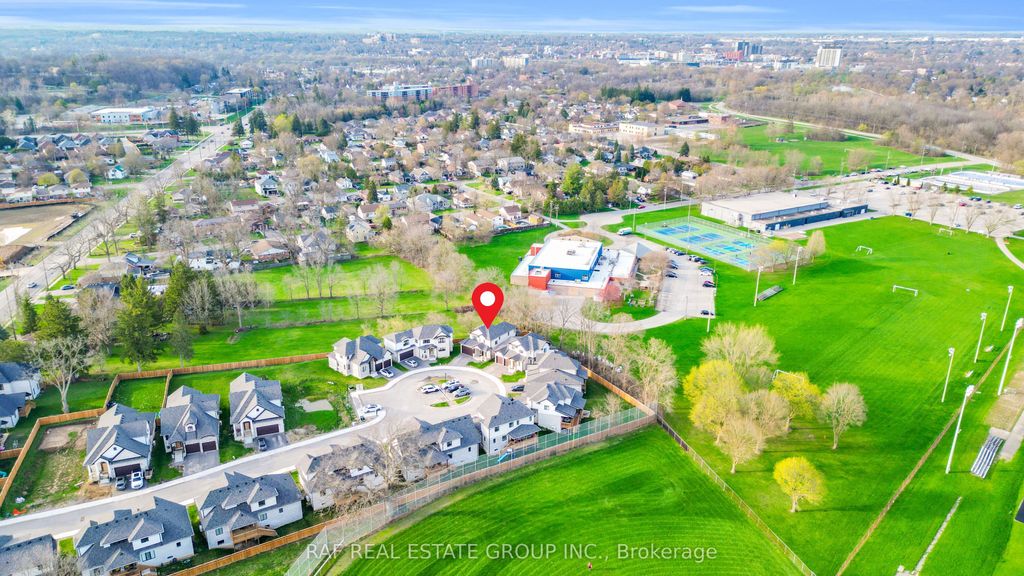 Photo of 242 Mount Pleasant Street #12, Brantford, ON N3T 1V1 (MLS # X13076156)