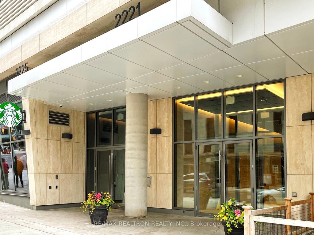 Photo of 2221 Yonge Street #213, Toronto, ON M4S 0B8 (MLS # C13116772)