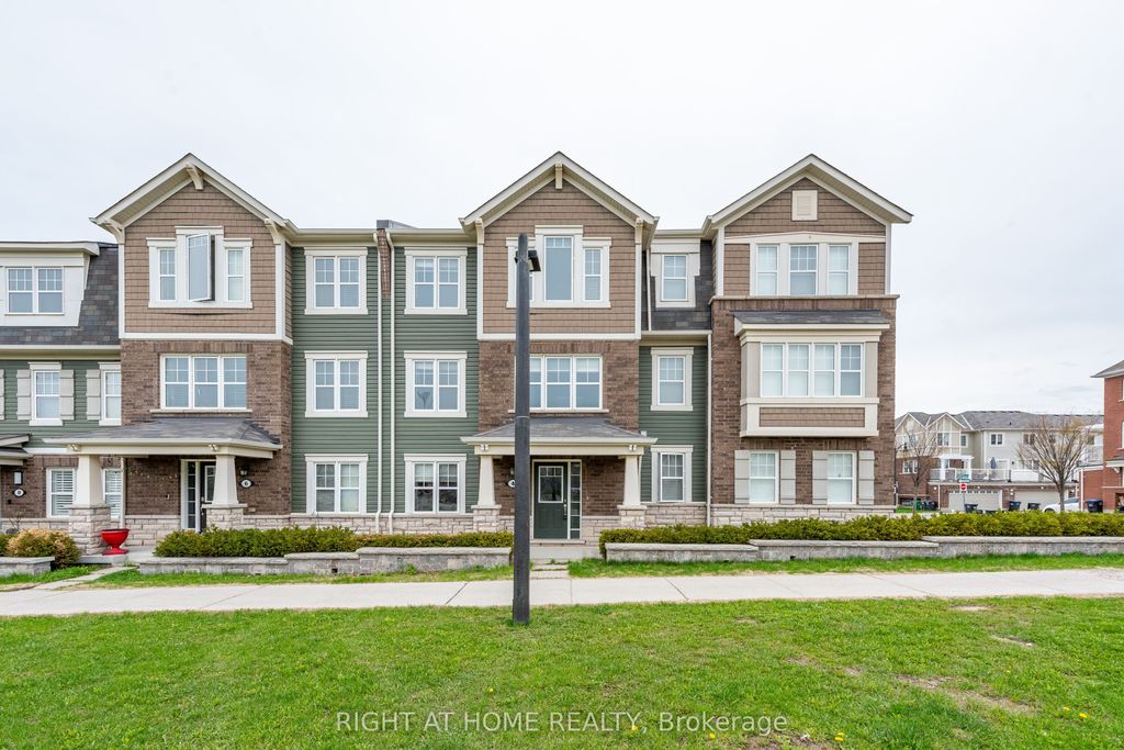 Photo of 4 Hafia Street #., Brampton, ON L7A 0A8 (MLS # W13091984)