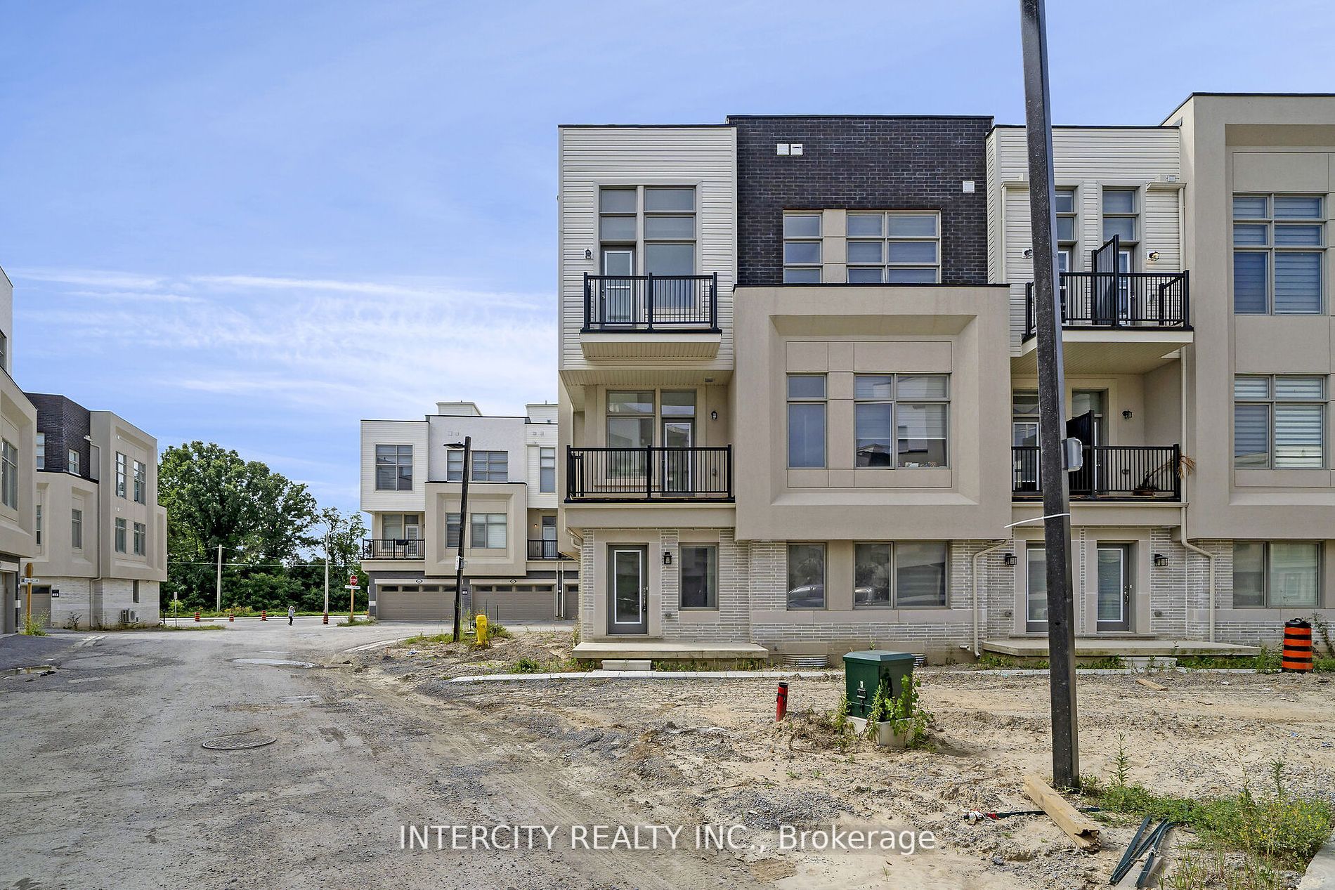7 Albert Firman Lane S