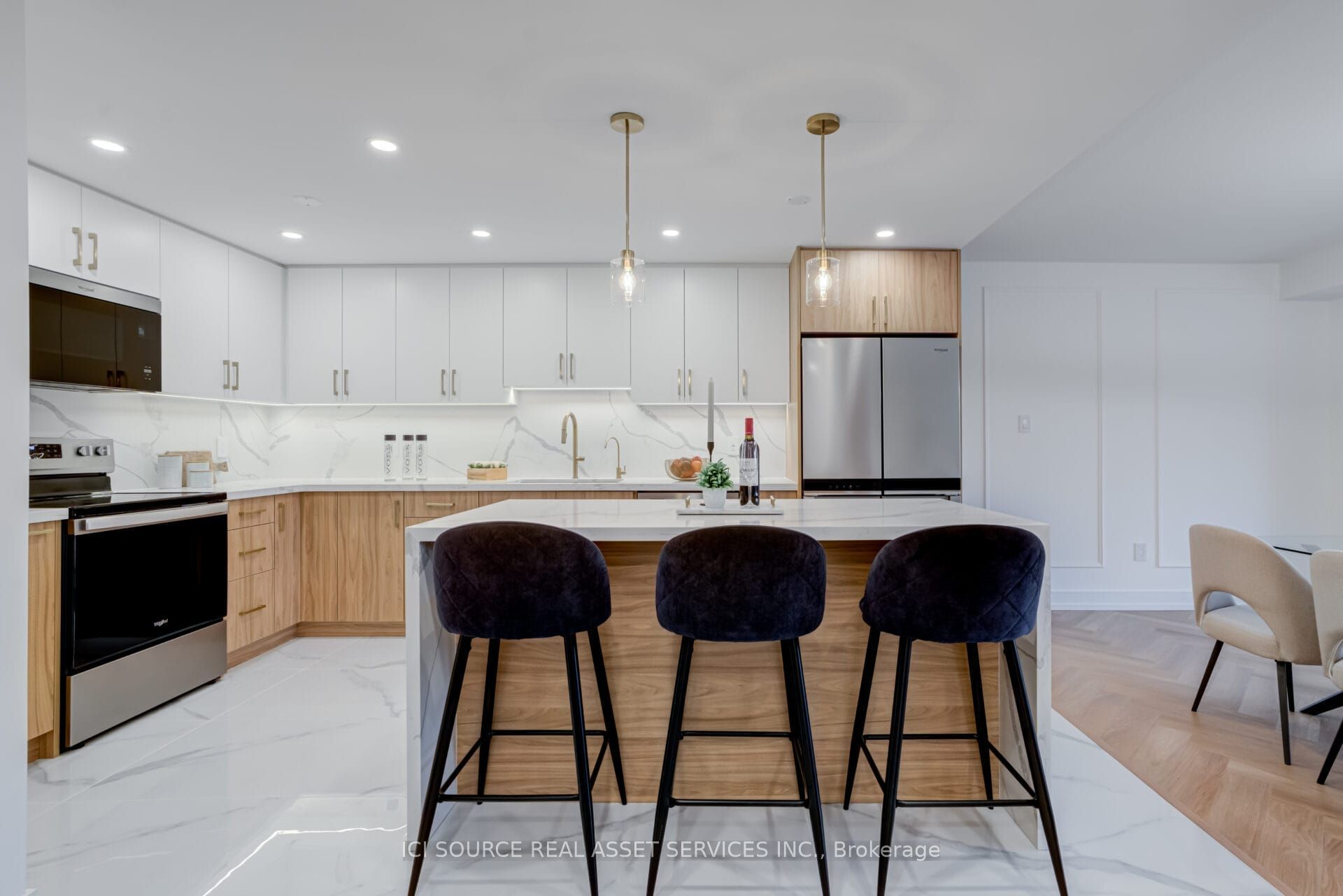 2175 Marine Drive 306