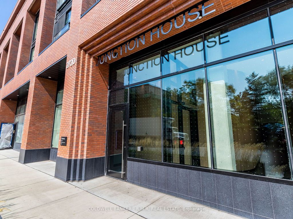 Photo of 2720 Dundas Street W #703, Toronto, ON M6P 0C3 (MLS # W12324473)