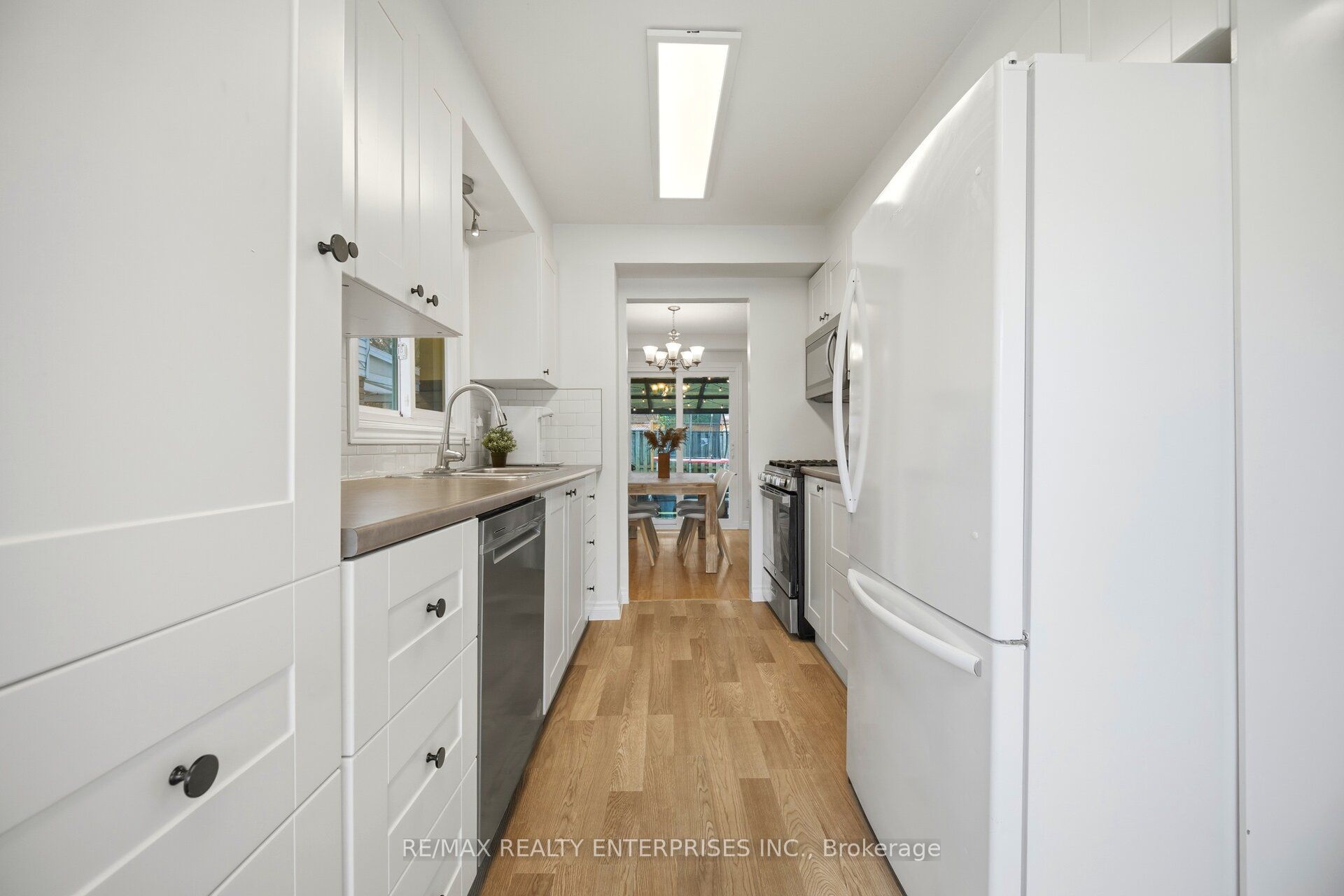 3019 Sandlewood Court