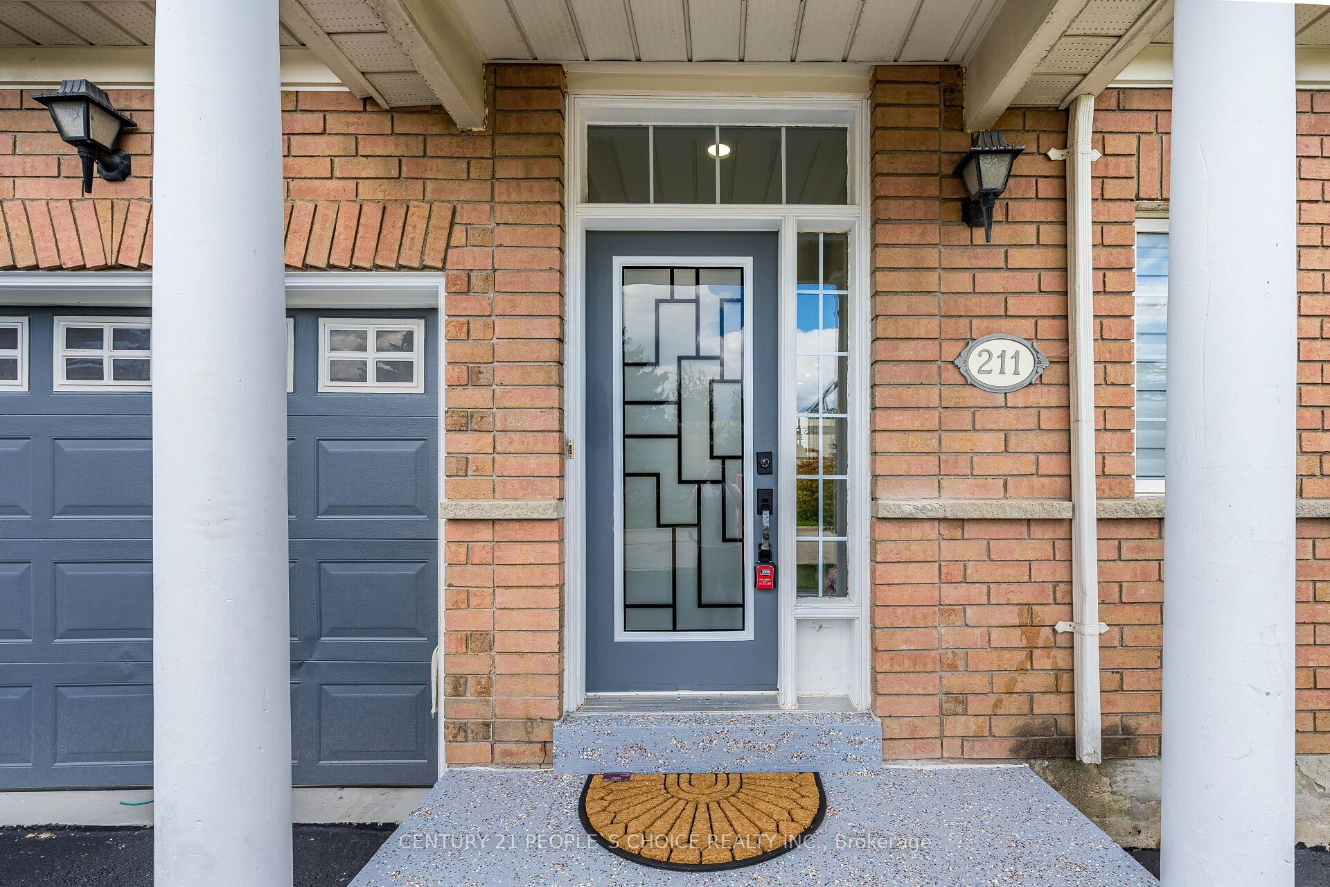 211 Wildberry Crescent