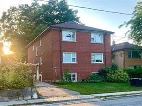 36 Long Branch Avenue 3 Toronto ON M8W 3H9