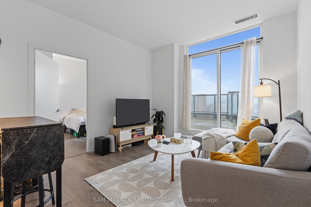 Photo of 270 Dufferin Street #PH01, Toronto, ON M6K 0H8 (MLS # W13708146)