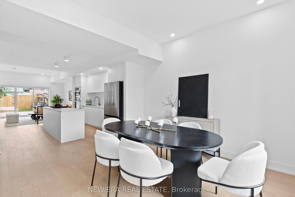 Photo of 113 Bellwoods Avenue, Toronto, ON M6J 3N4 (MLS # C12509122)