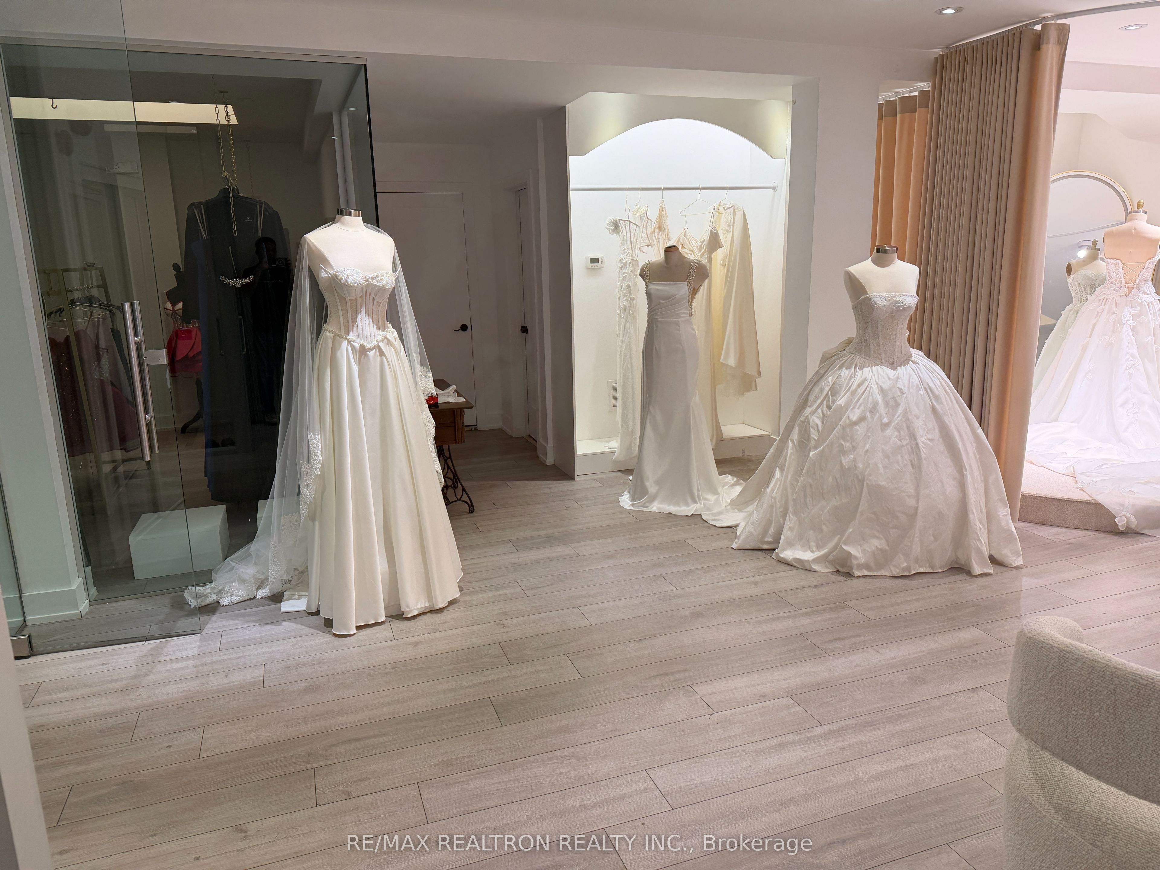 723 Queen Street E 2nd Fl
