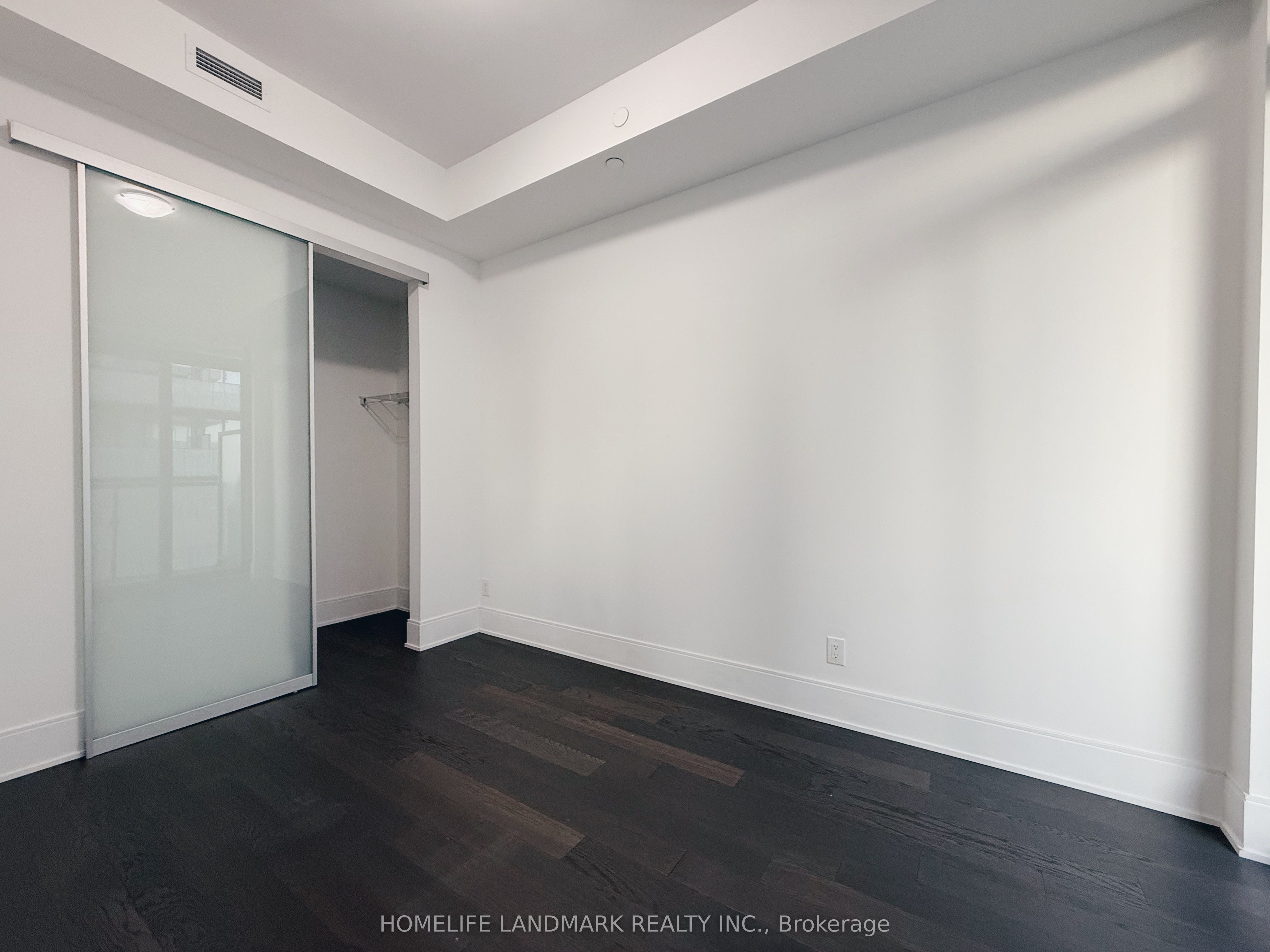 50 Charles Street E LPH5304