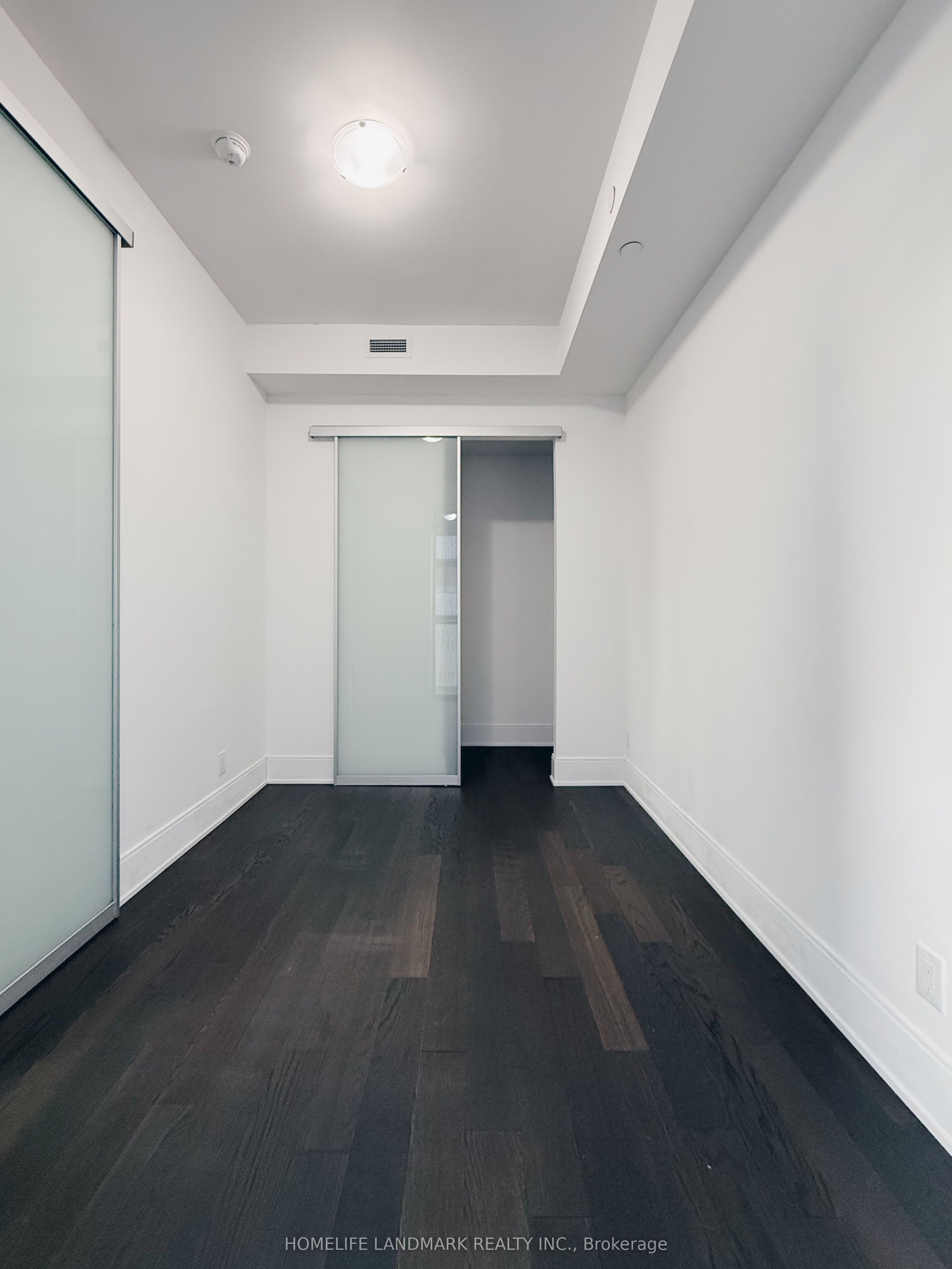 50 Charles Street E LPH5304
