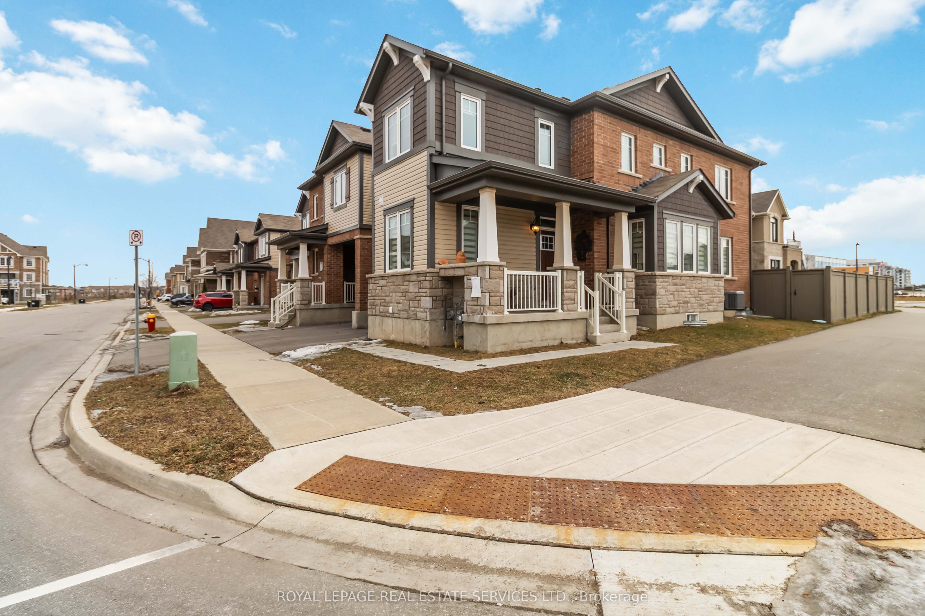 1280 Sycamore Garden