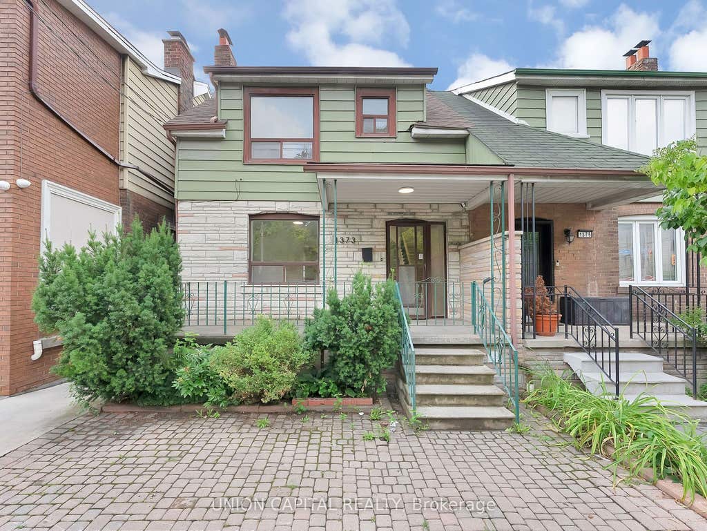 Photo of 1373 Davenport Road, Toronto, ON M6H 2H5 (MLS # W13621066)