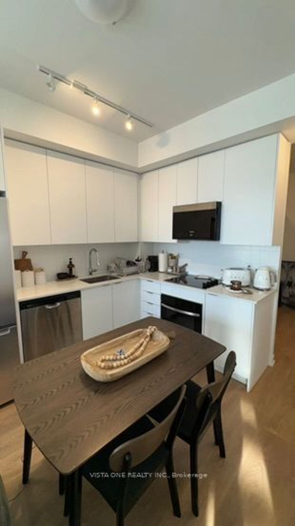 Photo of 10 Abeja Avenue #2021, Vaughan, ON L4J 0R4 (MLS # N12778088)