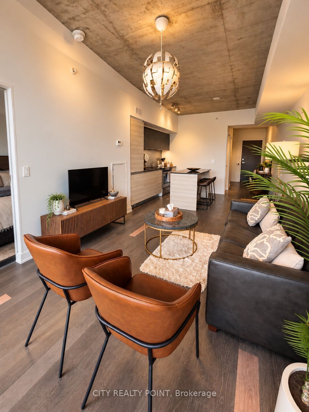 1190 Dundas Street E 505