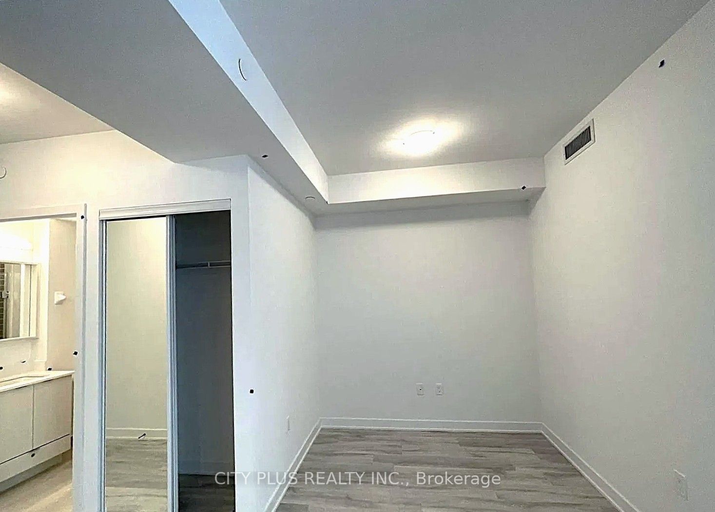 4675 Metcalfe Avenue 702