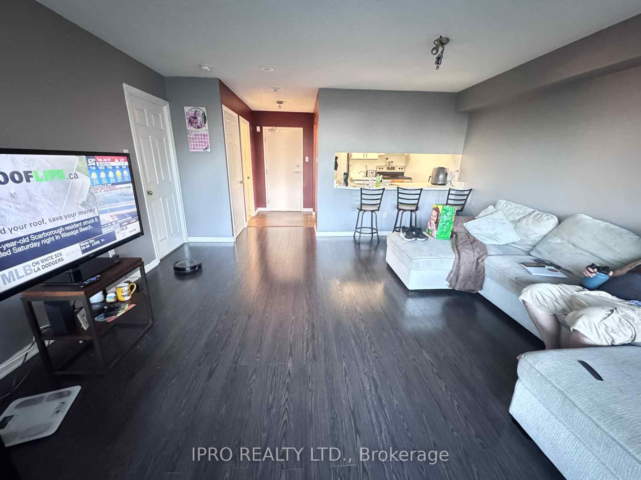12 Laurelcrest Street 311