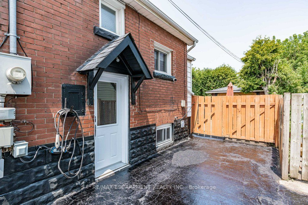 67 Mayflower Avenue