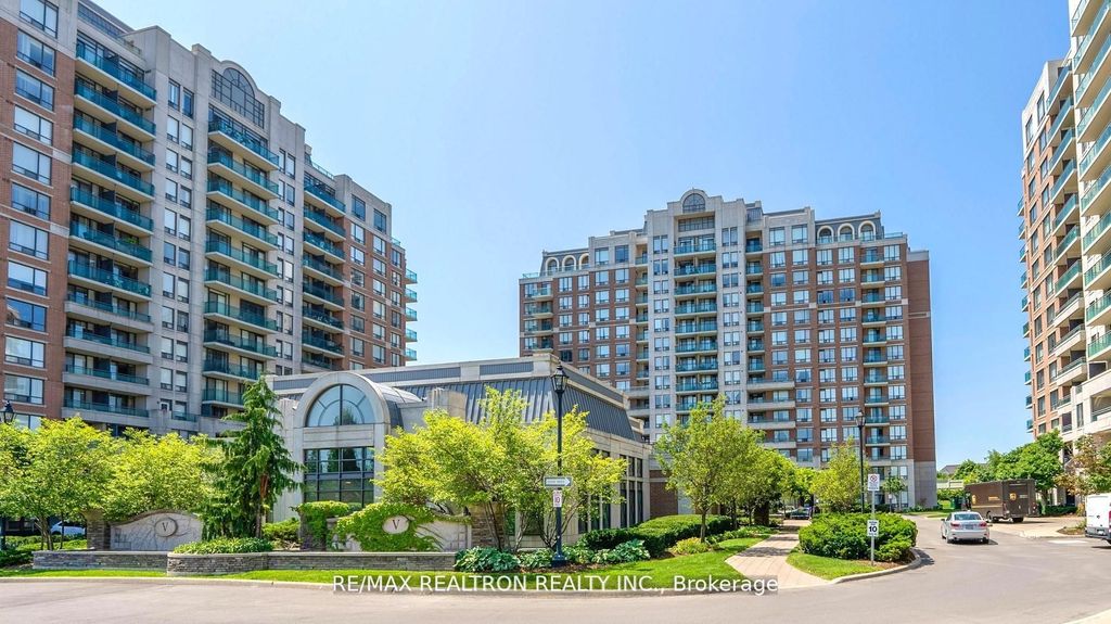 Photo of 330 Red Maple Road #103, Richmond Hill, ON L4C 0T6 (MLS # N13077878)