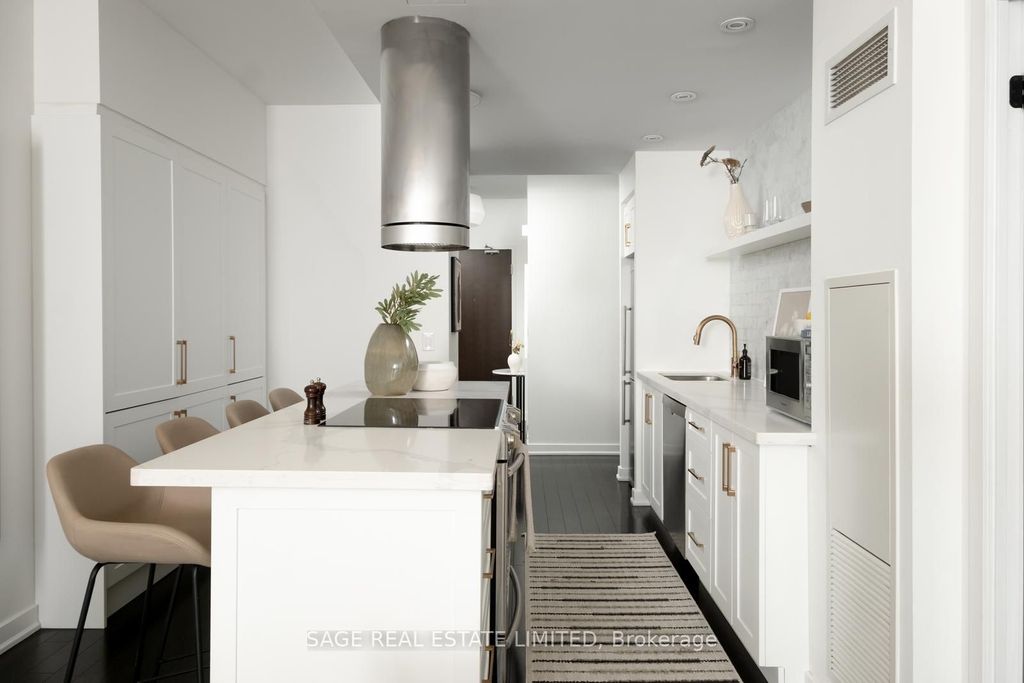 Photo of 38 Dan Leckie Way #728, Toronto, ON M5V 2V6 (MLS # C12926250)