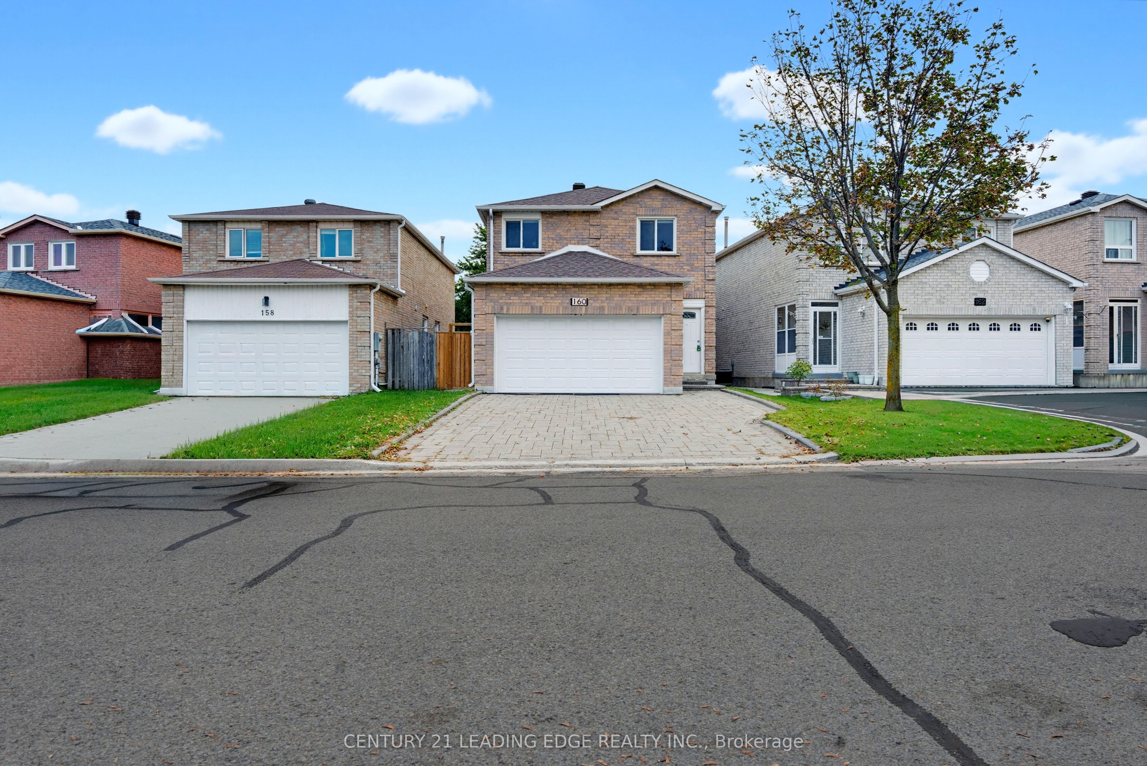 160 Galbraith Crescent