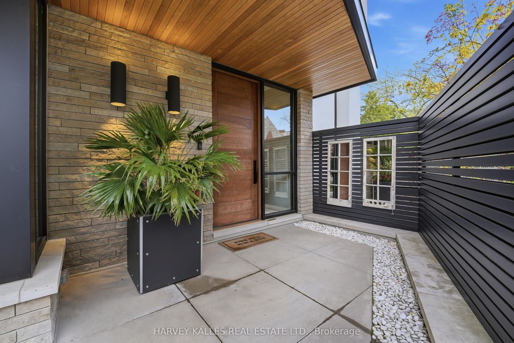 Photo of 43 Hillholm Road, Toronto, ON M5P 1M4 (MLS # C13142106)