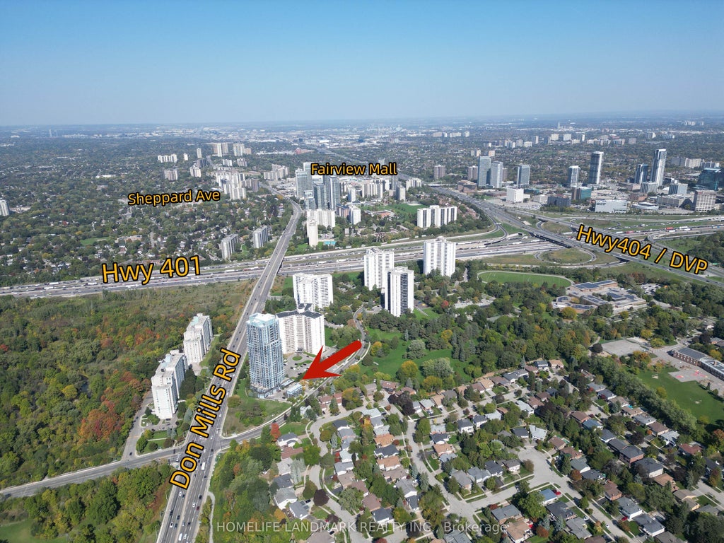 Photo of 18 Graydon Hall Drive #TH12, Toronto, ON M3A 0A4 (MLS # C13708564)