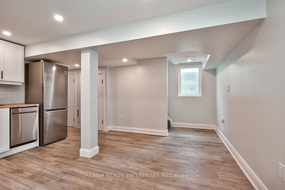 2 Holmstead Court BSMT